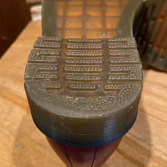 MOVING SALE: EUC Dr. Martens Oxford Shoes 👞! - Picture 8 of 9